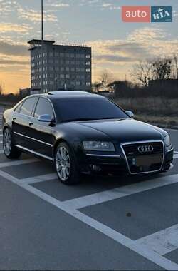 Седан Audi A8 2003 в 