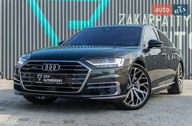 Седан Audi A8 2018 в Мукачевому