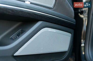 Седан Audi A8 2018 в 