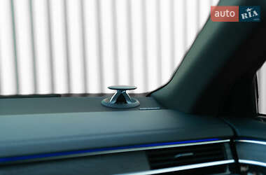 Седан Audi A8 2018 в 