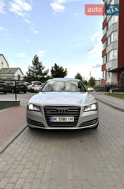Седан Audi A8 2012 в 