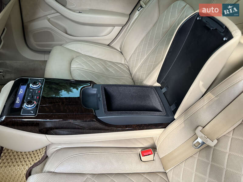 Седан Audi A8 2013 в Киеве