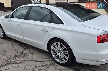 Седан Audi A8 2015 в 