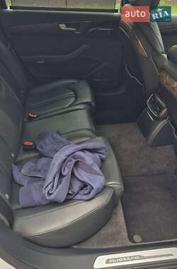 Седан Audi A8 2015 в 