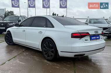 Седан Audi A8 2016 в 