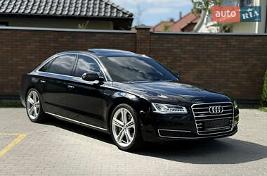 Седан Audi A8 2014 в Виннице