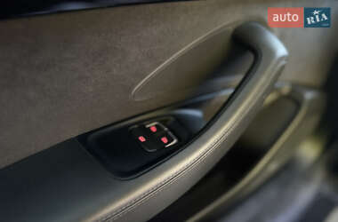 Седан Audi A8 2014 в 