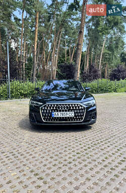 Седан Audi A8 2022 в 