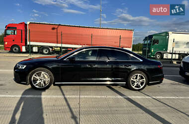 Седан Audi A8 2022 в 