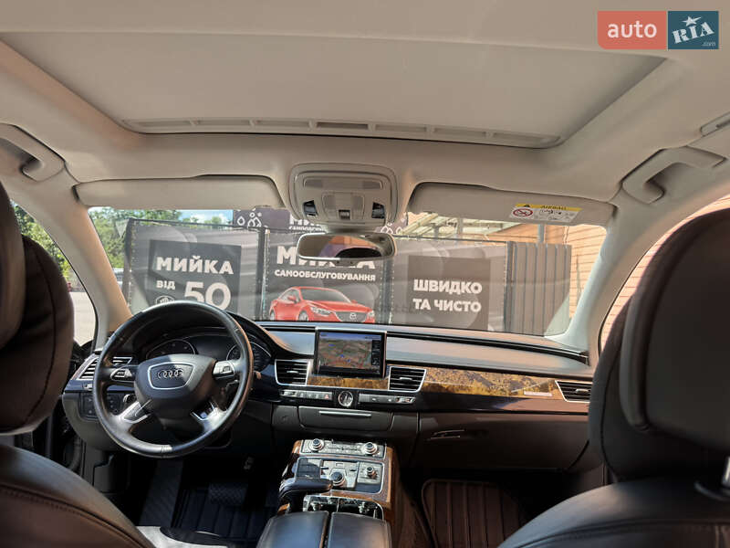 Седан Audi A8 2017 в Киеве