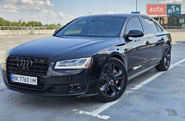Седан Audi A8 2015 в Киеве