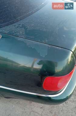 Седан Audi A8 2001 в 