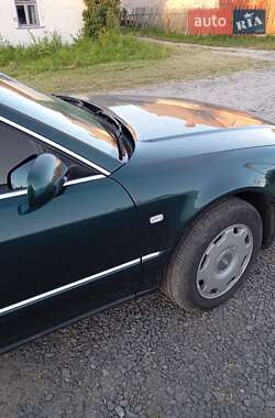 Седан Audi A8 2001 в 