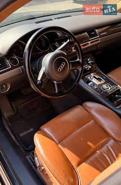 Седан Audi A8 2005 в 