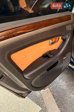 Седан Audi A8 2005 в 
