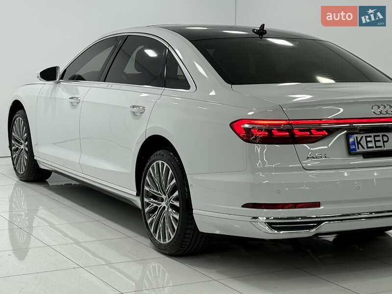 Седан Audi A8 2019 в Одессе