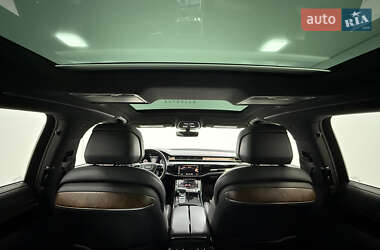 Седан Audi A8 2019 в 