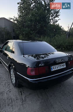 Седан Audi A8 1999 в 