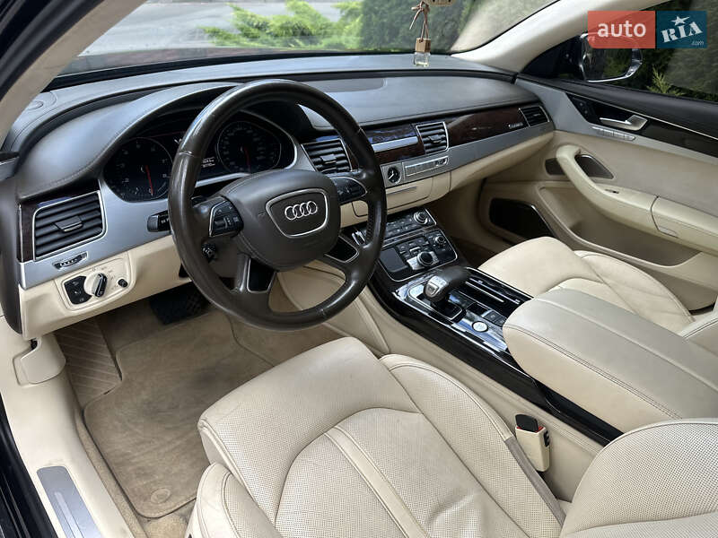 Седан Audi A8 2012 в Киеве