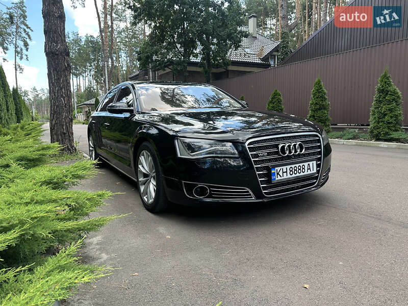 Седан Audi A8 2012 в Киеве