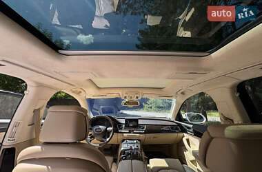 Седан Audi A8 2014 в 