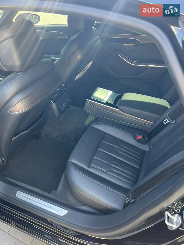 Седан Audi A8 2020 в Одессе