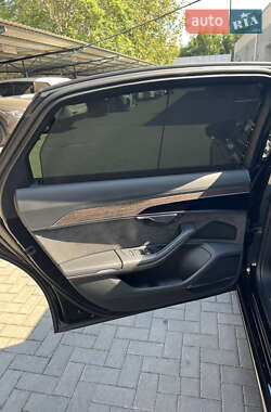 Седан Audi A8 2020 в 