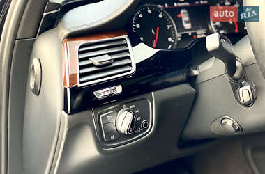 Седан Audi A8 2012 в 
