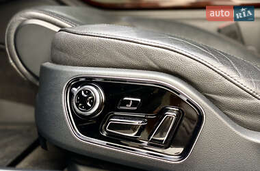 Седан Audi A8 2012 в 