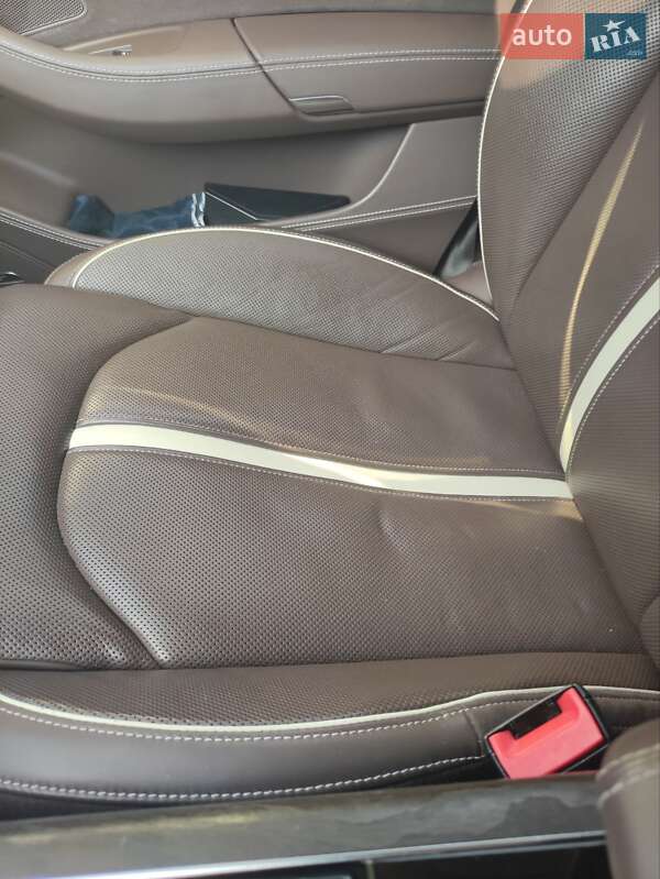 Седан Audi A8 2013 в Киеве