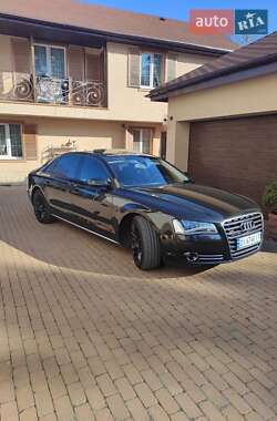 Седан Audi A8 2013 в 