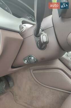 Седан Audi A8 2013 в 