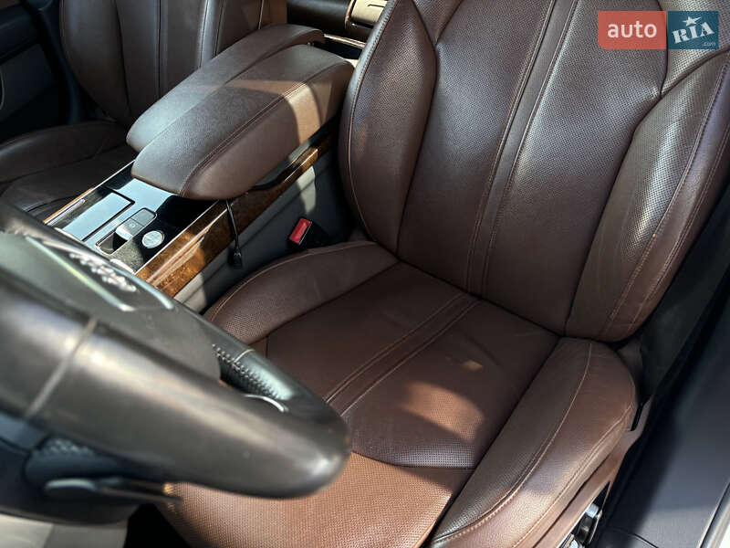 Седан Audi A8 2013 в Киеве
