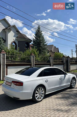 Седан Audi A8 2016 в 