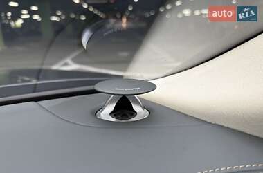 Седан Audi A8 2013 в 
