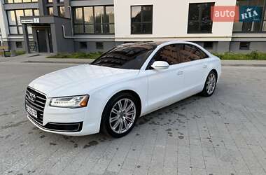 Седан Audi A8 2015 в 