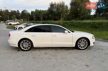 Седан Audi A8 2015 в 