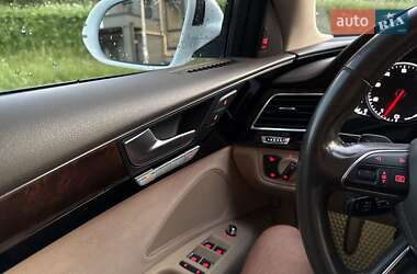 Седан Audi A8 2015 в 