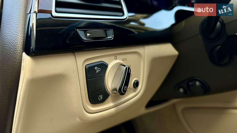 Седан Audi A8 2013 в Запорожье