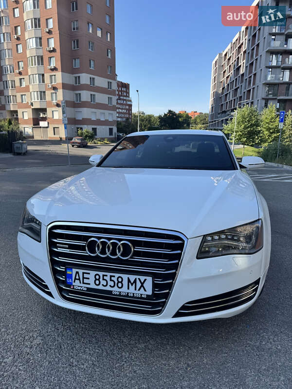 Audi A8 2012
