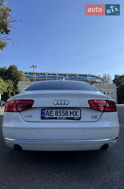 Седан Audi A8 2012 в 