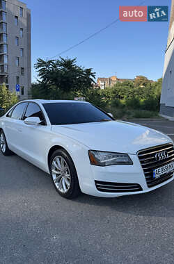 Седан Audi A8 2012 в 