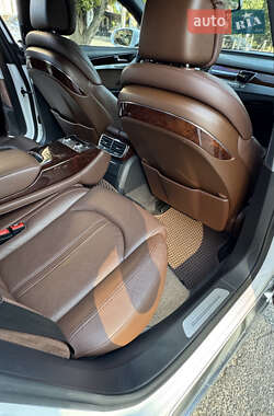 Седан Audi A8 2012 в 