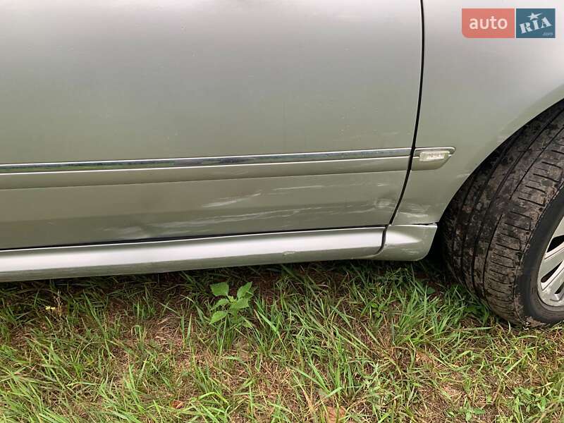 Седан Audi A8 2004 в Харькове
