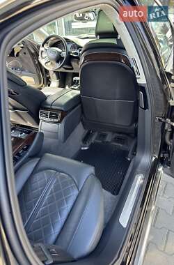 Седан Audi A8 2017 в 