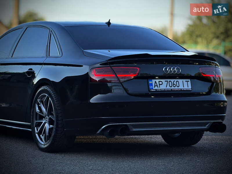 Седан Audi A8 2013 в Запорожье