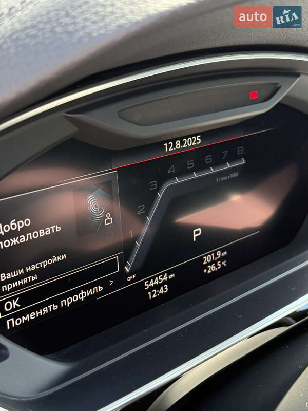 Седан Audi A8 2019 в Одессе