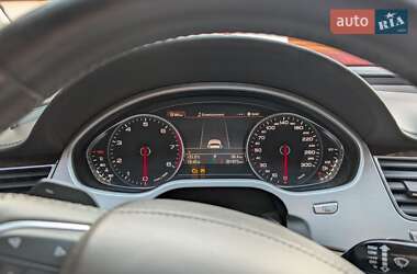 Седан Audi A8 2011 в 