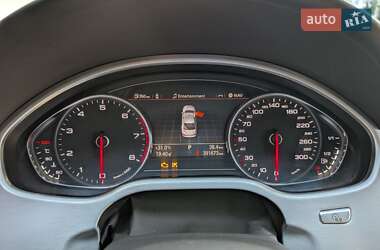 Седан Audi A8 2011 в 