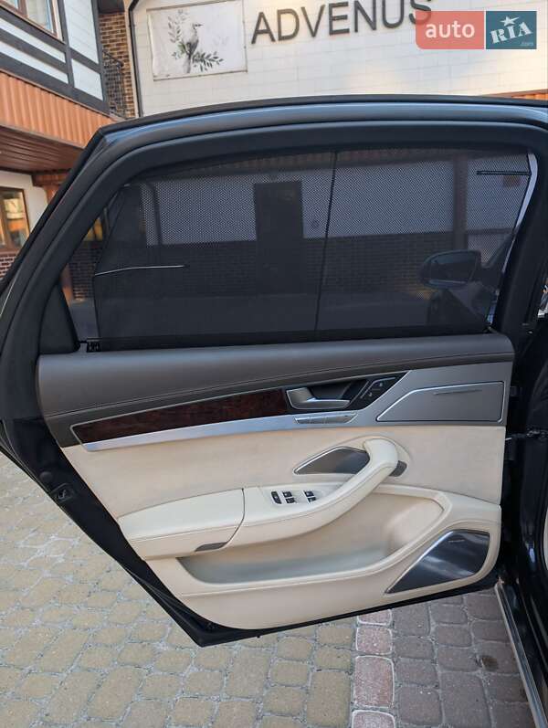Седан Audi A8 2011 в Львове